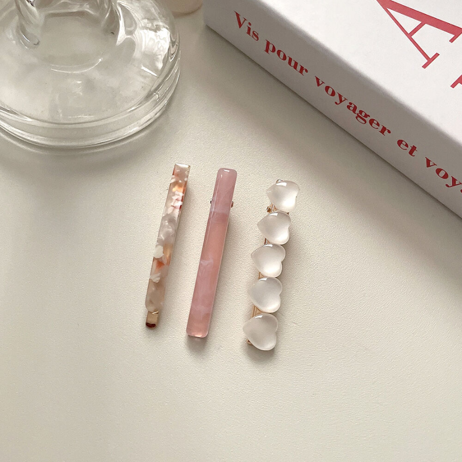 Набор мраморных заколок с перламутровым сердцем — изысканный акцент на каждый день