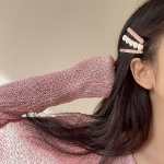 Набор мраморных заколок с перламутровым сердцем — изысканный акцент на каждый день