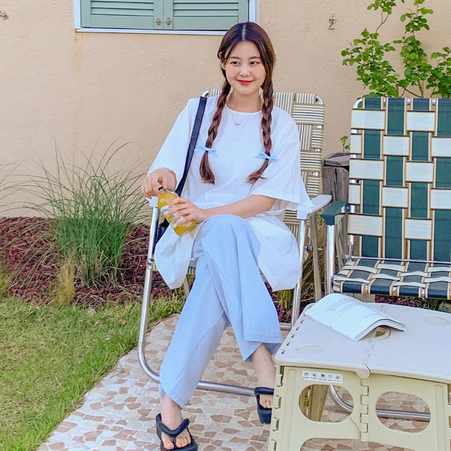 Женские прямые брюки с поясом на резинке из лёгкой ткани