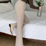 Женские полубуткат брюки с потайной резинкой и защитой от сминания