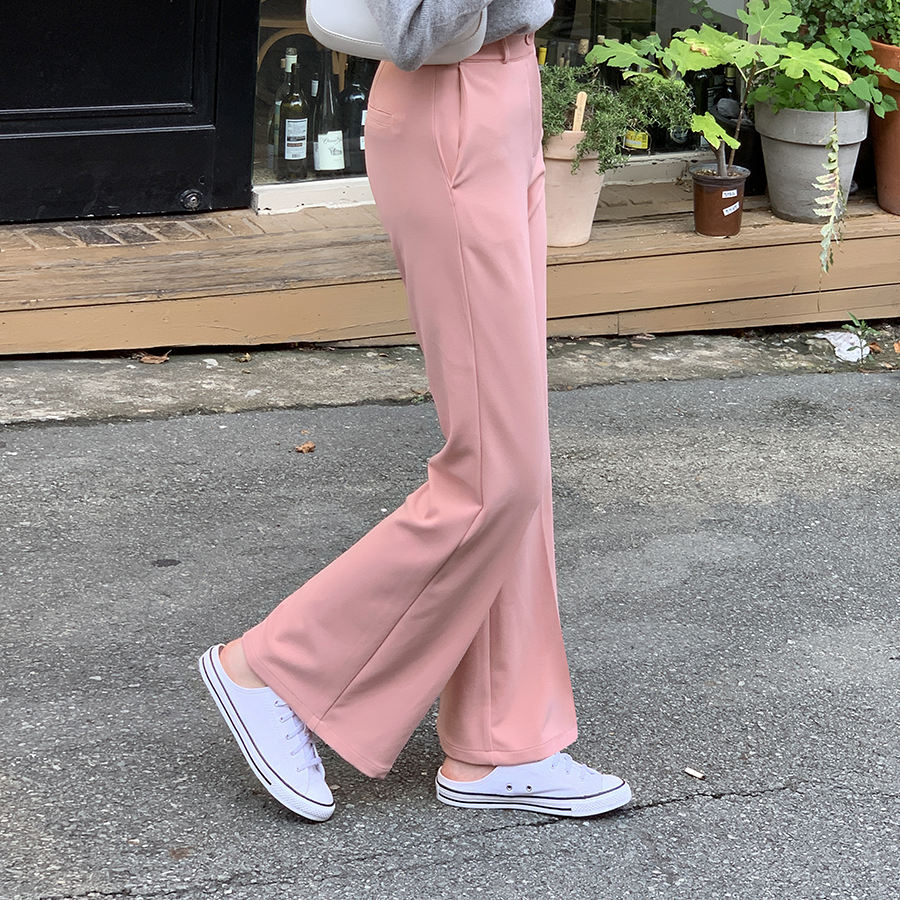 Женские полубуткат брюки с потайной резинкой и защитой от сминания