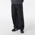 Nylon One-Tuck Parachute Cargo Pants [Black]