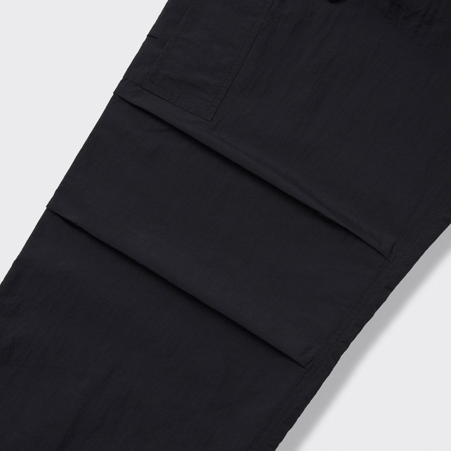 Nylon One-Tuck Parachute Cargo Pants [Black]