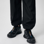Nylon One-Tuck Parachute Cargo Pants [Black]