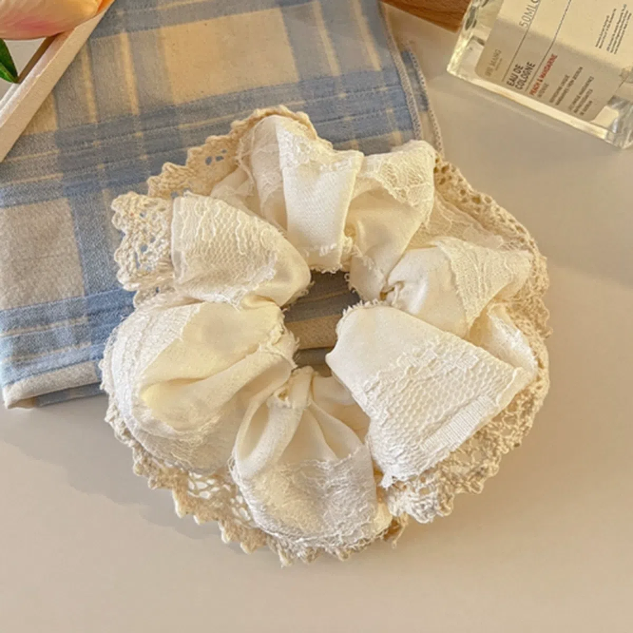 Набор резинок Delia с плиссировкой и кружевом — утончённый акцент для повседневных причёсок