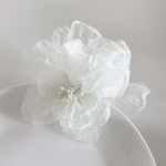 Заколка-цветок Peony Blossom — нежный акцент для романтичного образа