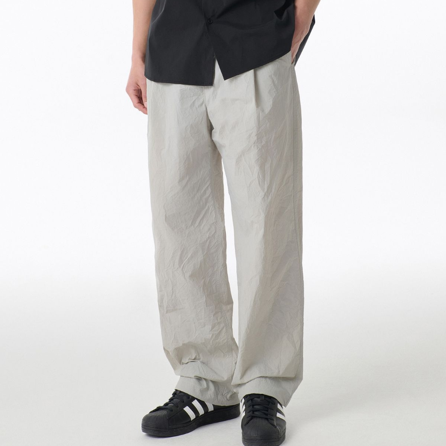 Nylon Crease One-Tuck Wide Banding Pants [Dusty Cream]