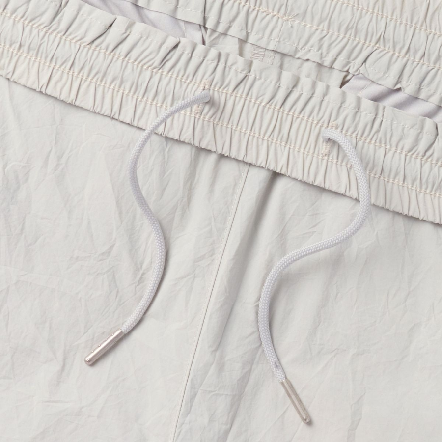 Nylon Crease One-Tuck Wide Banding Pants [Dusty Cream]