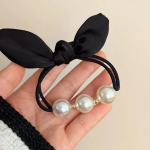 Женская резинка для волос с двойным бантом и жемчужным декором — нежный акцент для романтичного образа