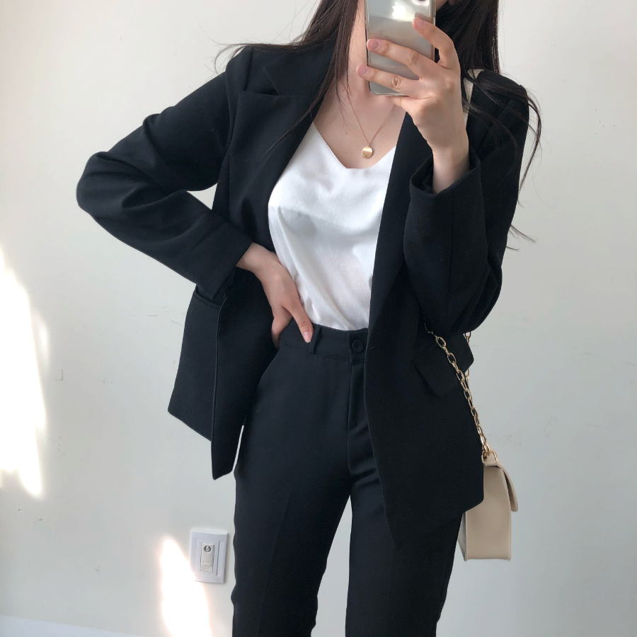 Узкие прямые брюки