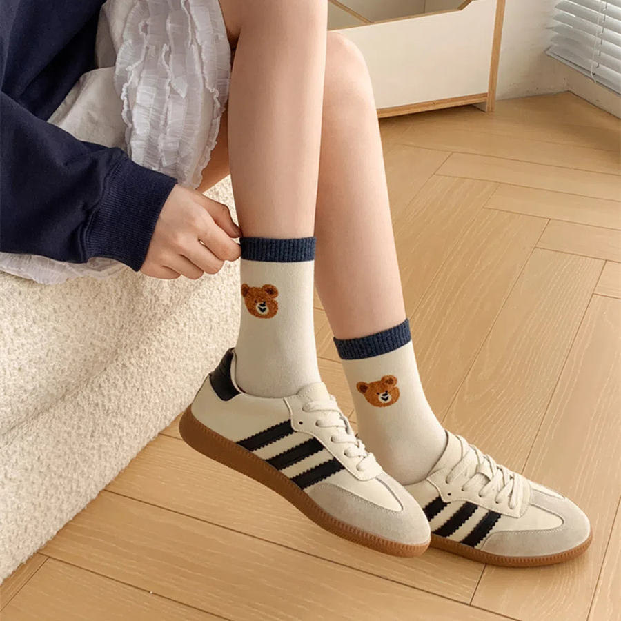 Набор из 5 пар женских носков с вышивкой "Мишка" — милый акцент для повседневного образа