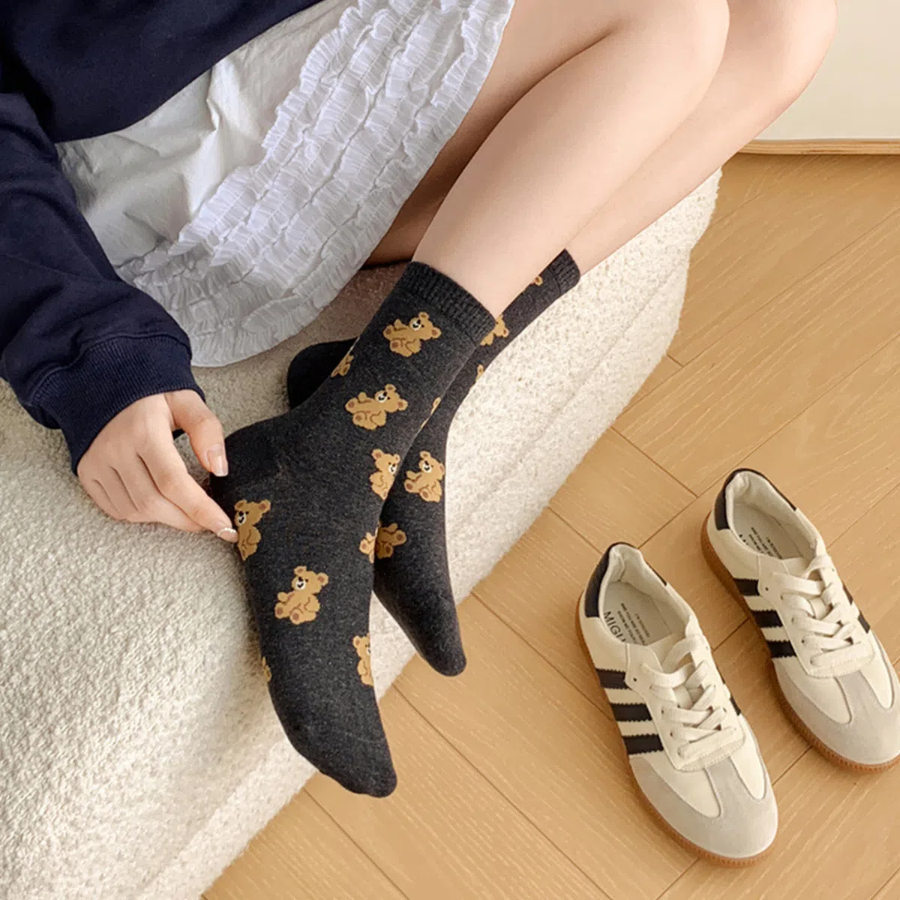 Набор из 5 пар женских носков с вышивкой "Мишка" — милый акцент для повседневного образа