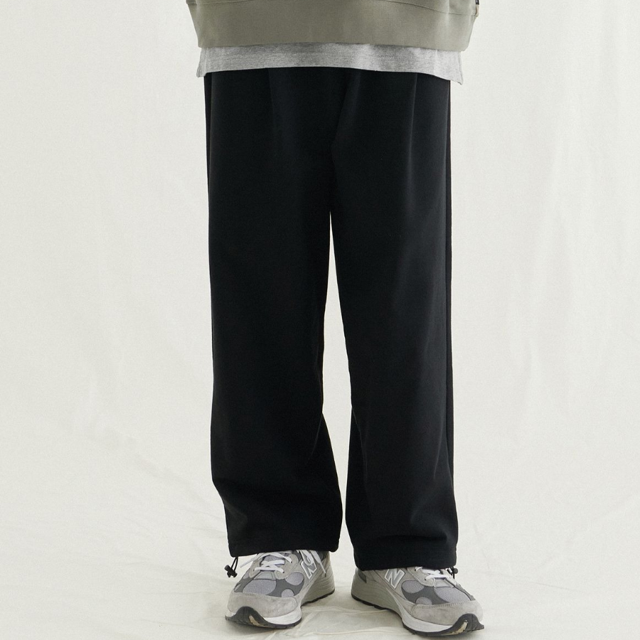 Wide One-Tuck Sweat Pants [Black]