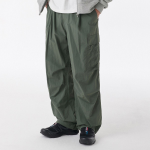 Nylon One-Tuck Parachute Cargo Pants [Khaki]