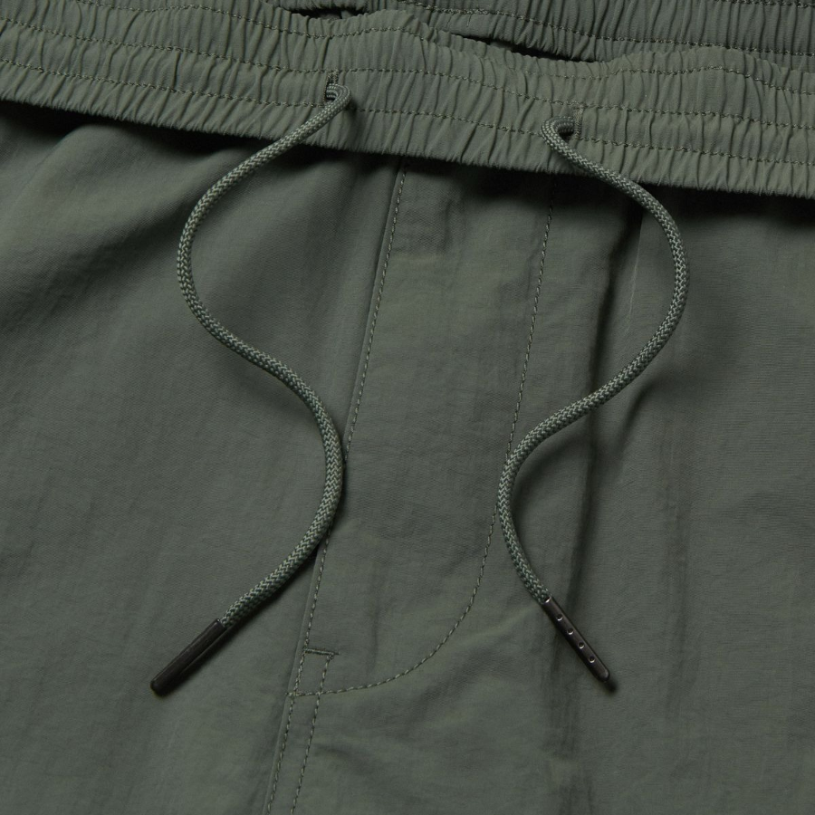 Nylon One-Tuck Parachute Cargo Pants [Khaki]