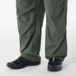 Nylon One-Tuck Parachute Cargo Pants [Khaki]