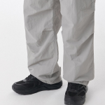 Nylon One-Tuck Parachute Cargo Pants [Light Grey]