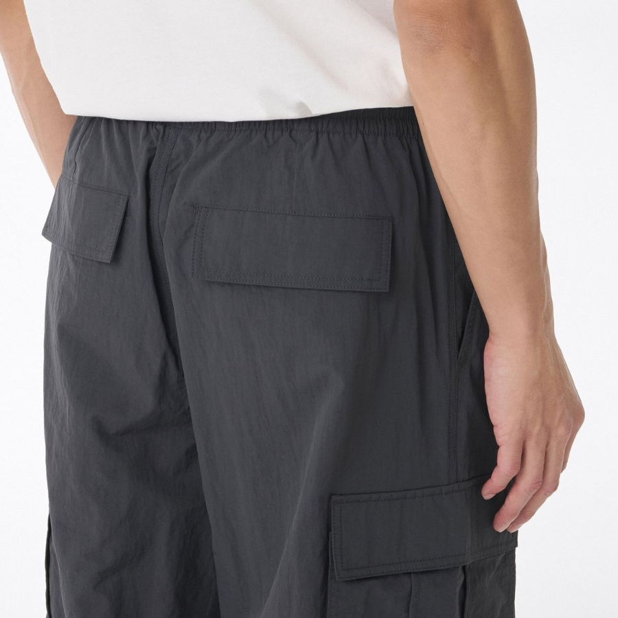 Nylon One-Tuck Parachute Cargo Pants [Dark Grey]