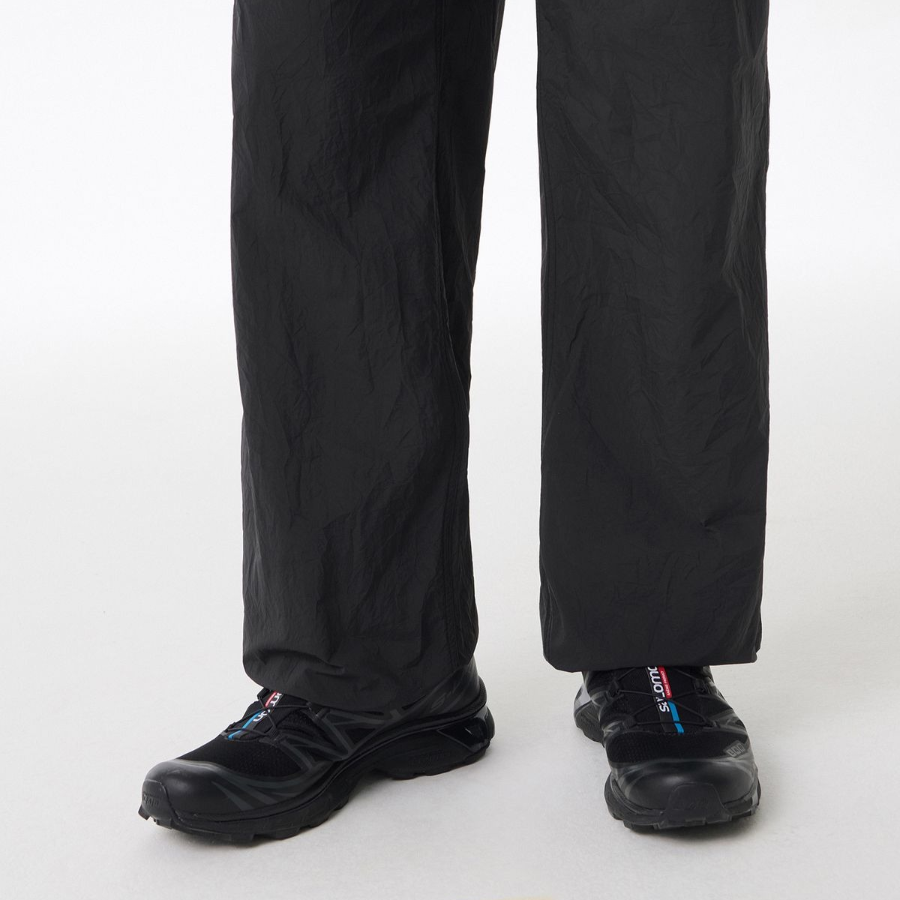 Nylon Crease One-Tuck Wide Banding Pants [Black]