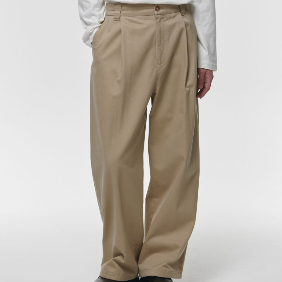 Curved Wide Chino Pants [Beige]