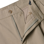 Curved Wide Chino Pants [Beige]