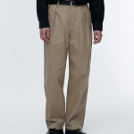 Reverse One Tuck Regular Fit Chino Pants [Beige]