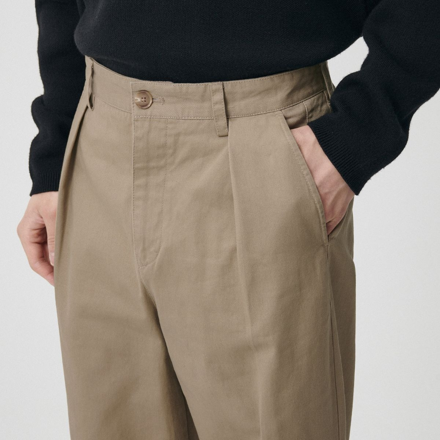Reverse One Tuck Regular Fit Chino Pants [Beige]