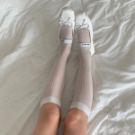 Полупрозрачные гольфы в полоску в стиле баллекор — утончённость и лёгкость в каждой детали