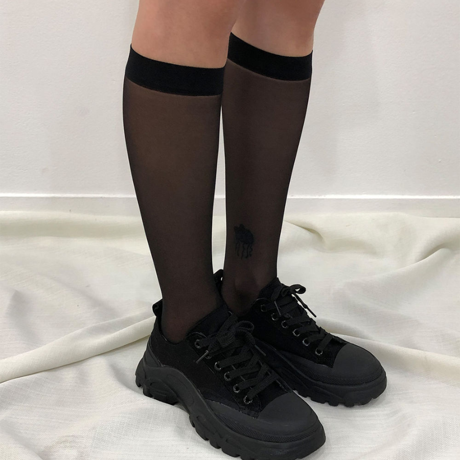 Набор 1+1: полупрозрачные гольфы sheer длины до колена — базовый элемент в модном гардеробе