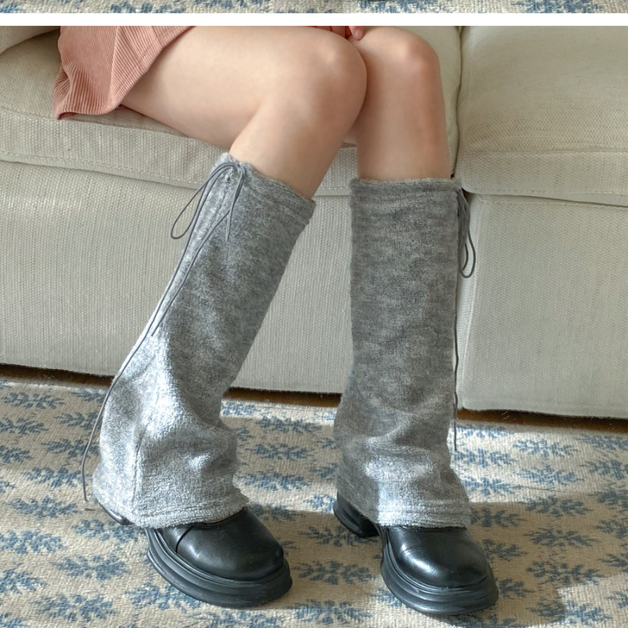 Мягкие утеплённые лего-гетры с завязками— уютный и стильный акцент в духе