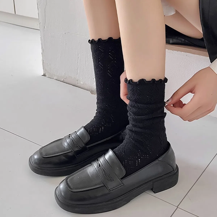 Прозрачные гольфы "Balletanne" с кружевом и фестонами — воздушность и романтика в каждом шаге