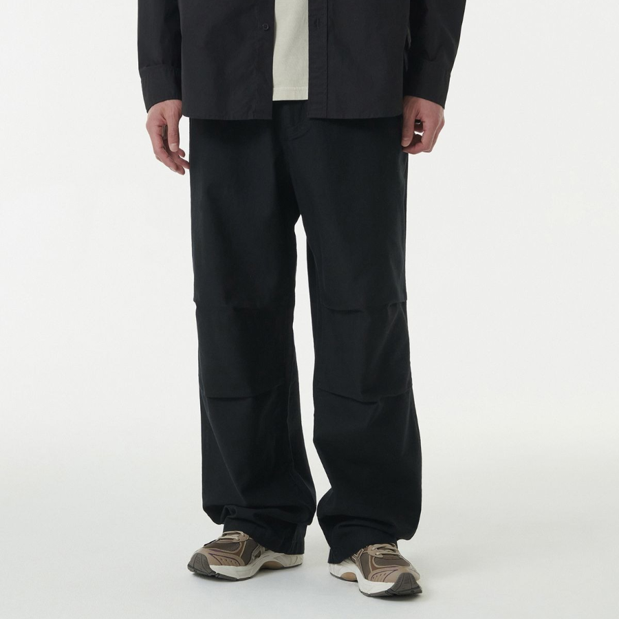 Back Satin Parachute Pants [Black]