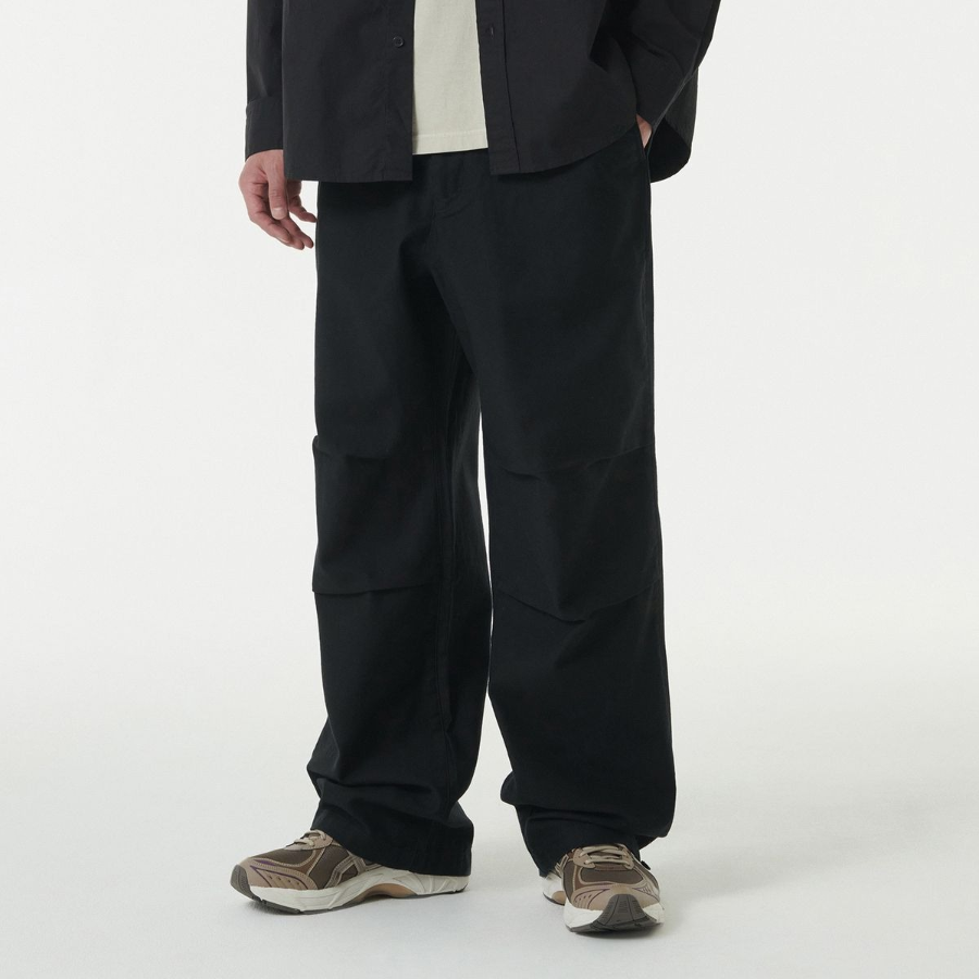 Back Satin Parachute Pants [Black]