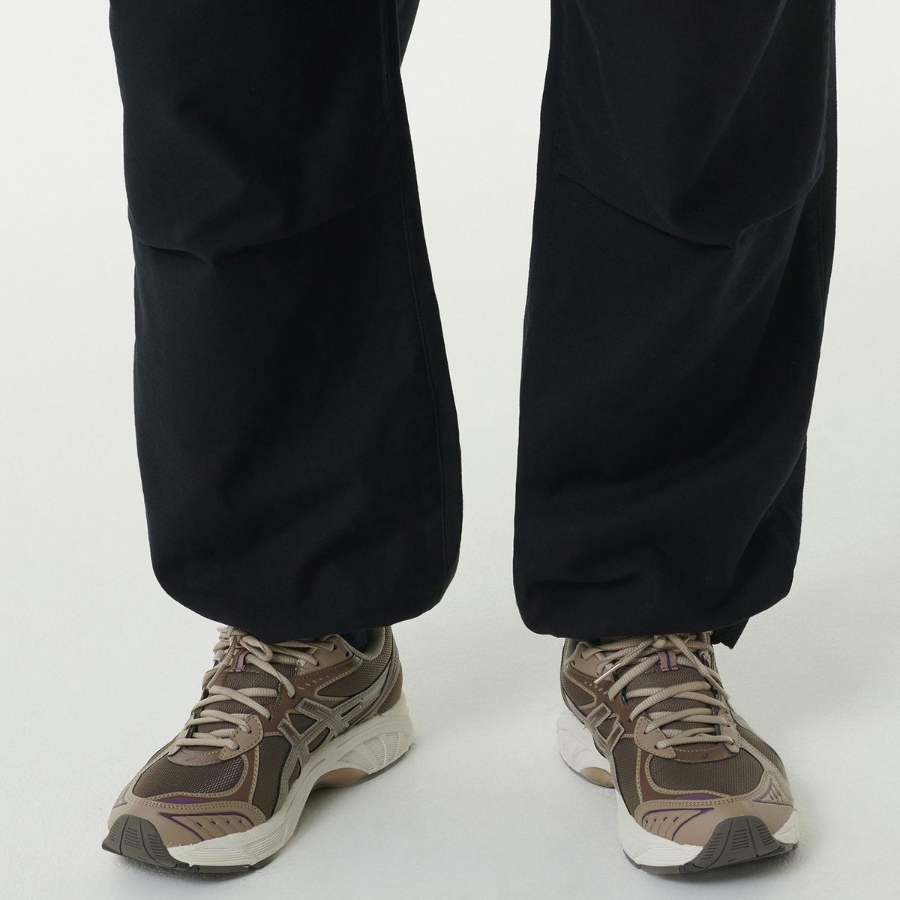 Back Satin Parachute Pants [Black]