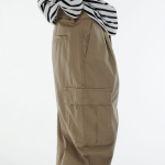 One Tuck Wide Cargo Pants [Beige]