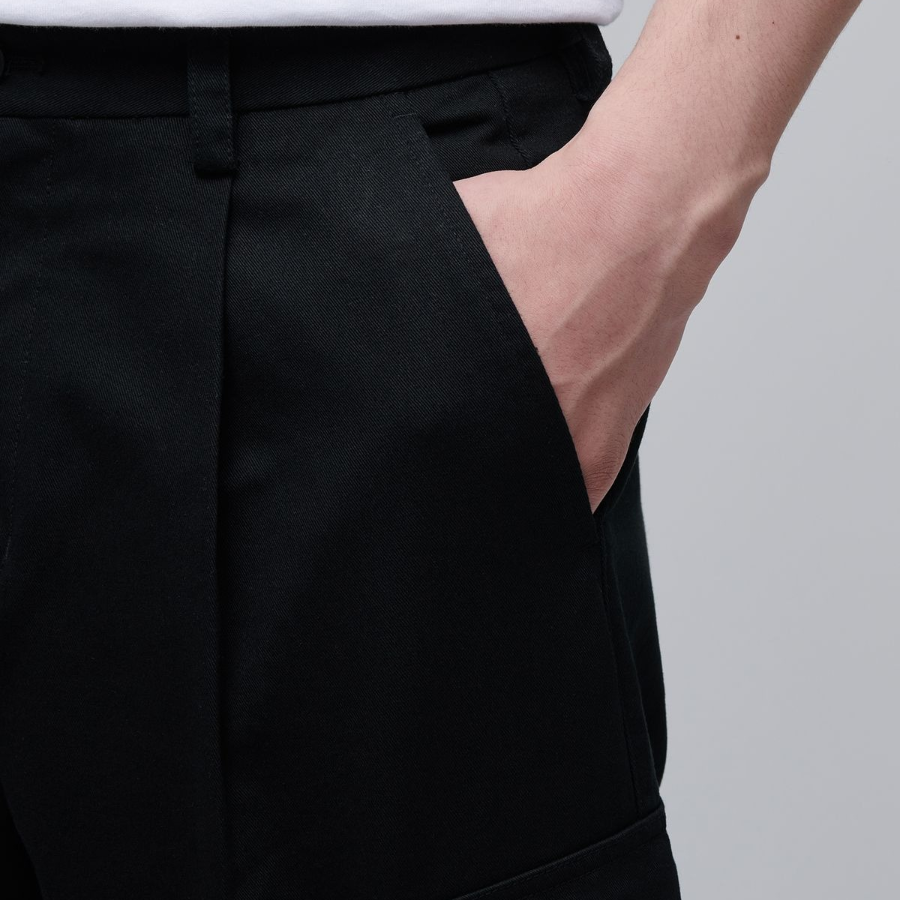 One Tuck Wide Cargo Pants [Black]