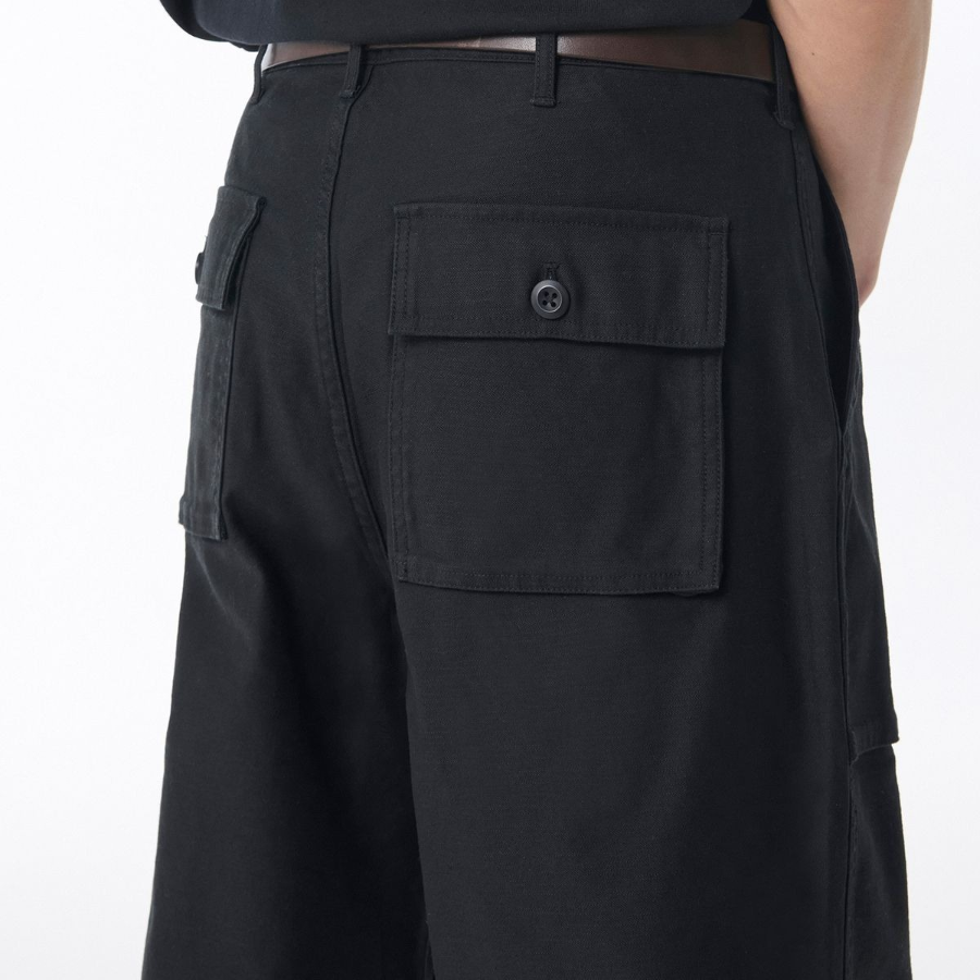 Back Satin Bellows Pocket Fatigue Pants [Black]