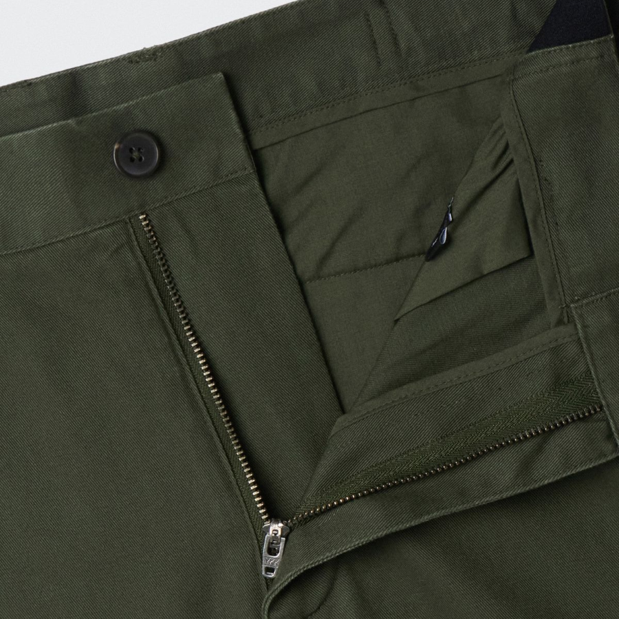Regular Fit Hidden Banding Chino Pants [Khaki]