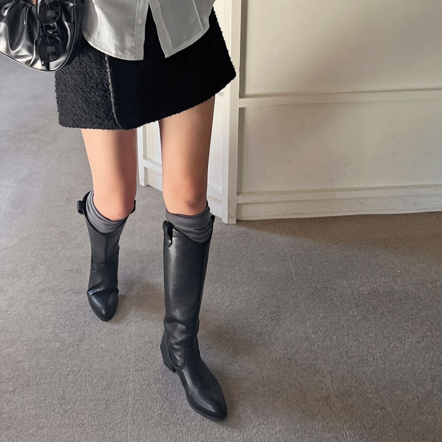 Гольфы "Cappy" в рубчик — базовый акцент в стиле минимализм и уют