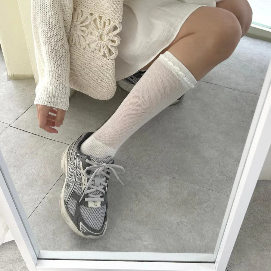Mesh Frill Knee Socks — воздушные и женственные носки для весны и лета