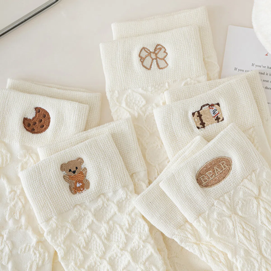 Набор из 5 пар женских носков с вышивкой и кружевом — изящность и прохлада на каждый день