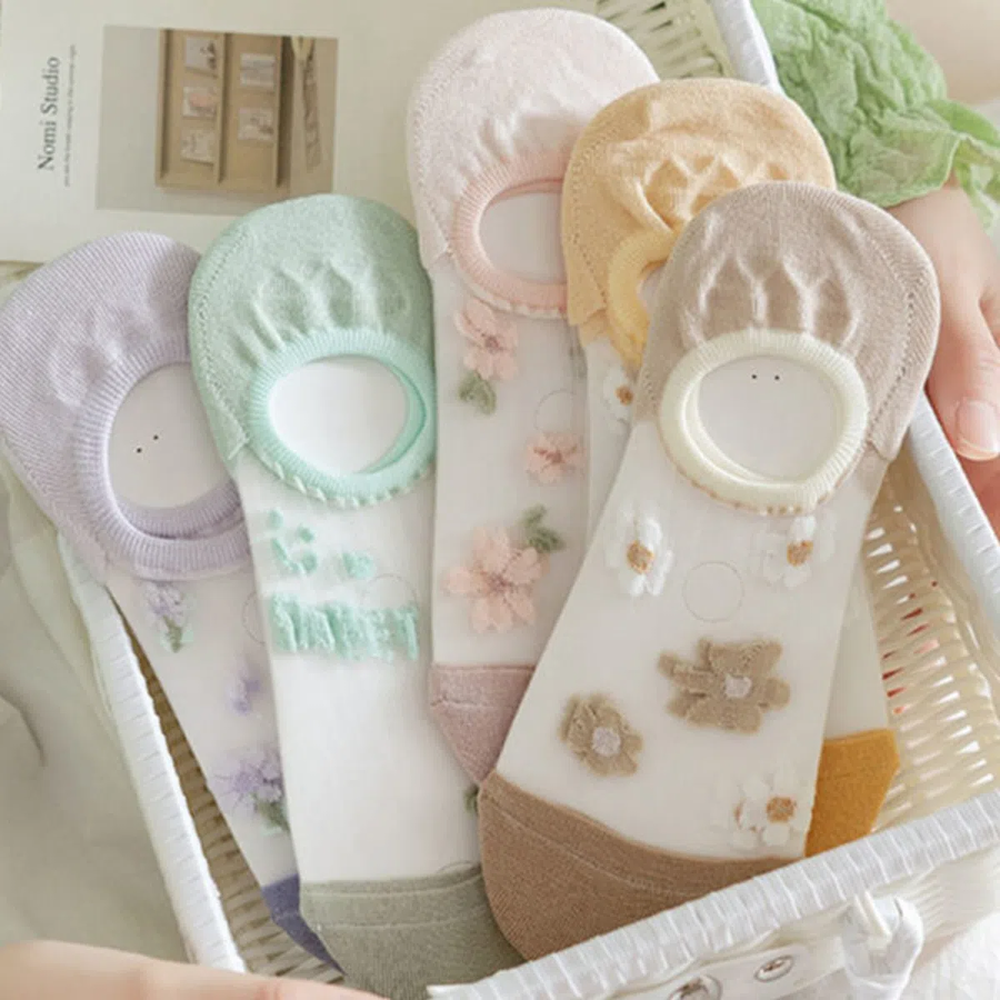 Kaios — комплект из 5 пар пастельных носков с цветочной вышивкой и силиконовой фиксацией