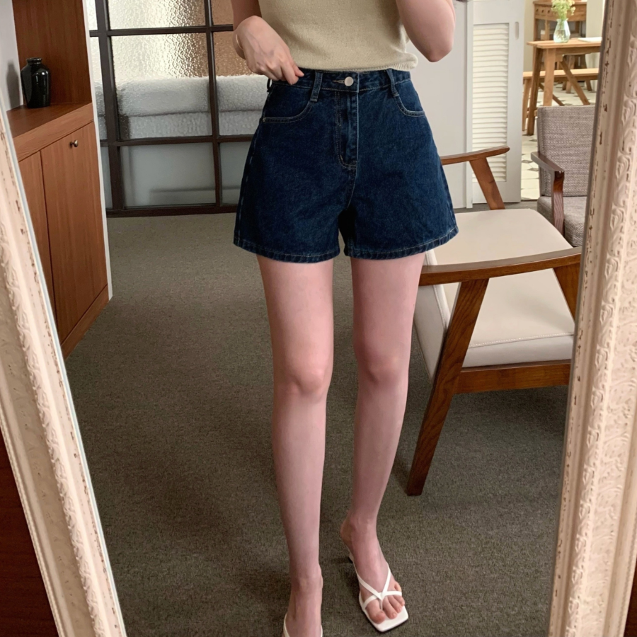 Шорты A-силуэта с кожаным лейблом