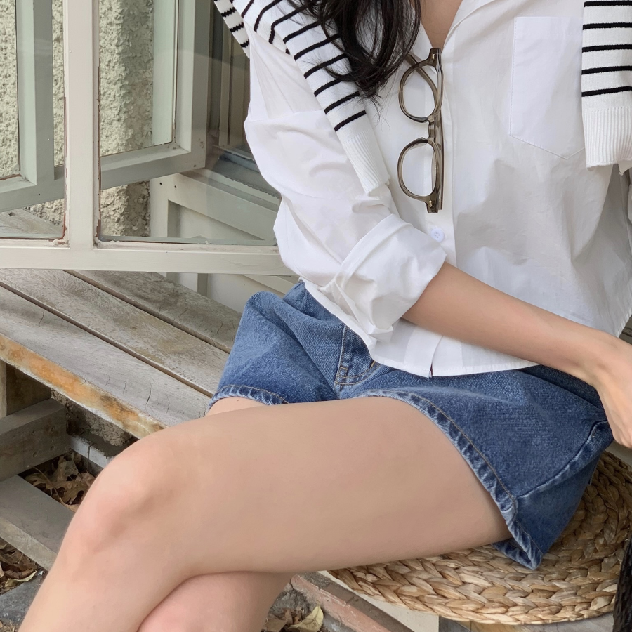 Джинсовые шорты A-силуэта с защипами "Nath Flare"