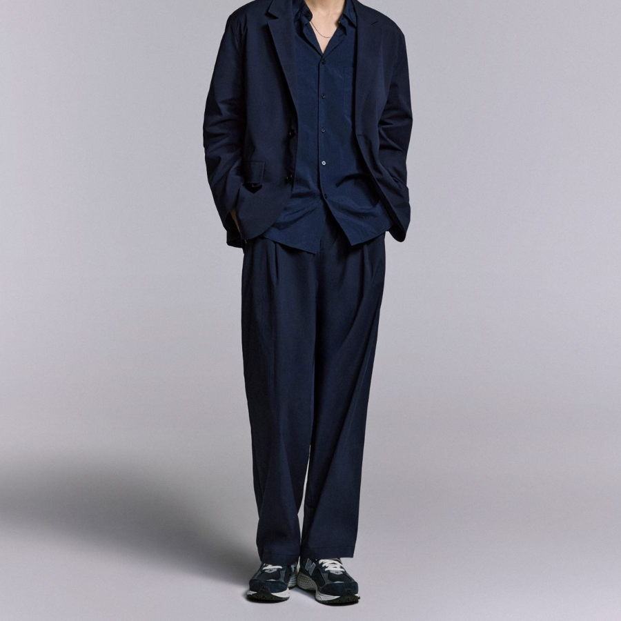 SOLOTEX One-Tuck Wide Comfort Banding Pants [Navy]