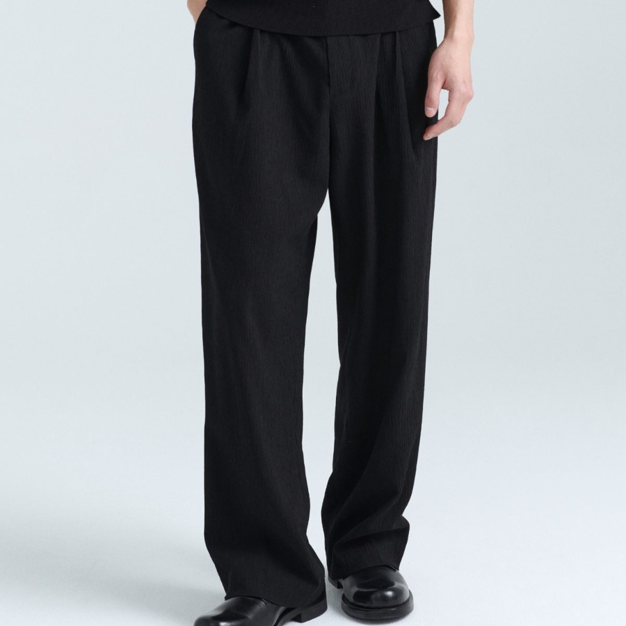 Crinkle One-Tuck Wide Banding Pants [Black]