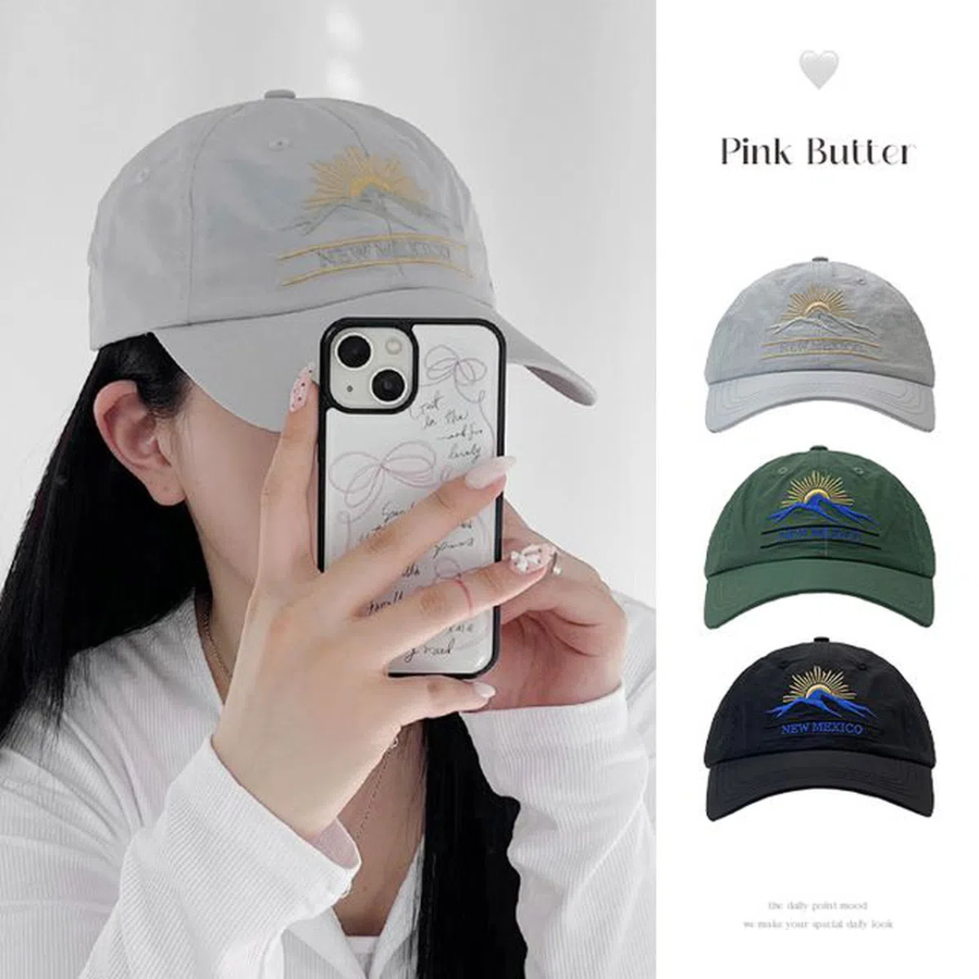 Мексиканская нейлоновая бейсболка — водоотталкивающий акцент в стиле Y2K