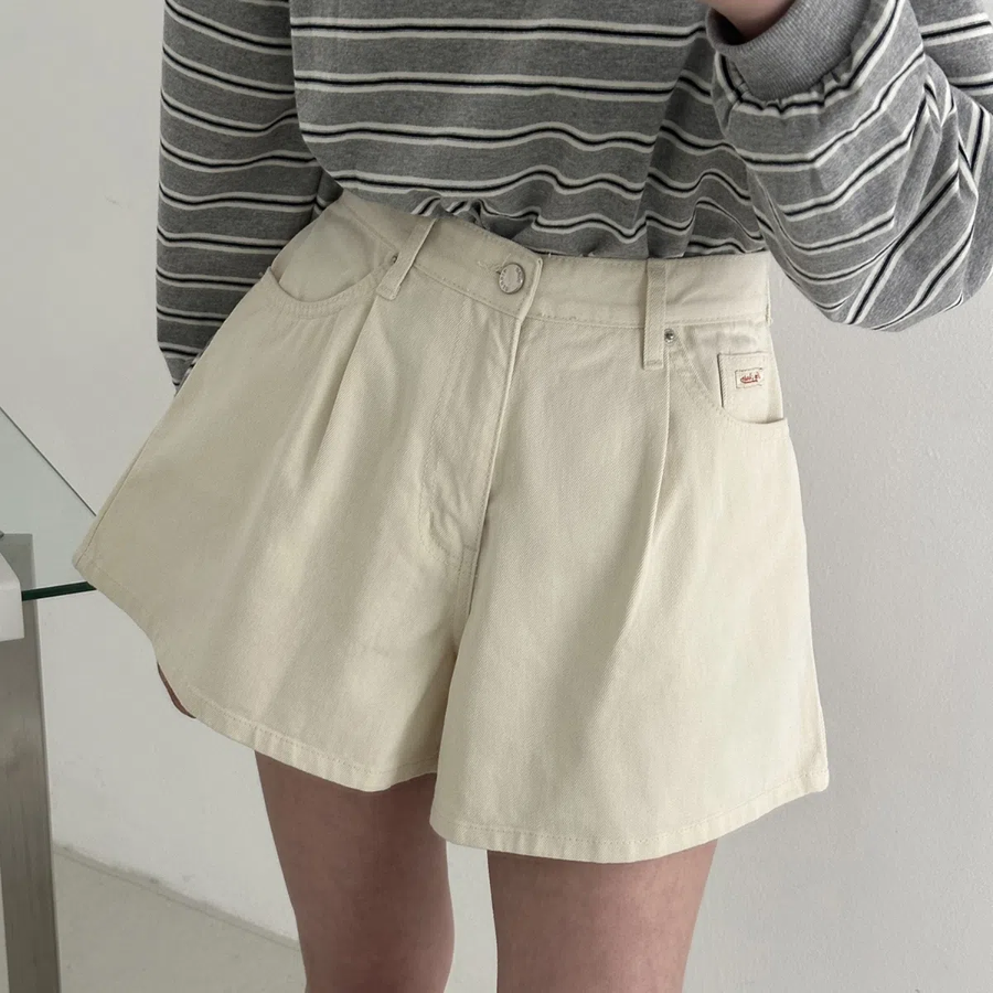 Популярные хлопковые шорты с расклёшенным кроем Steer