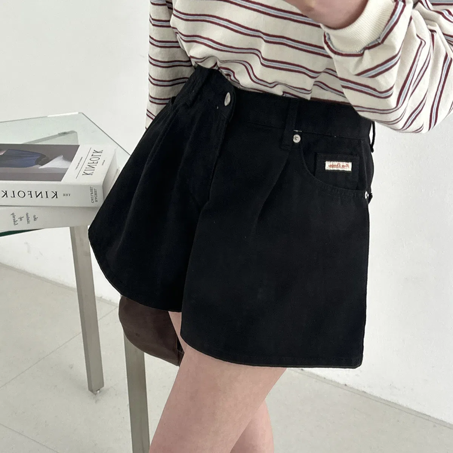 Популярные хлопковые шорты с расклёшенным кроем Steer