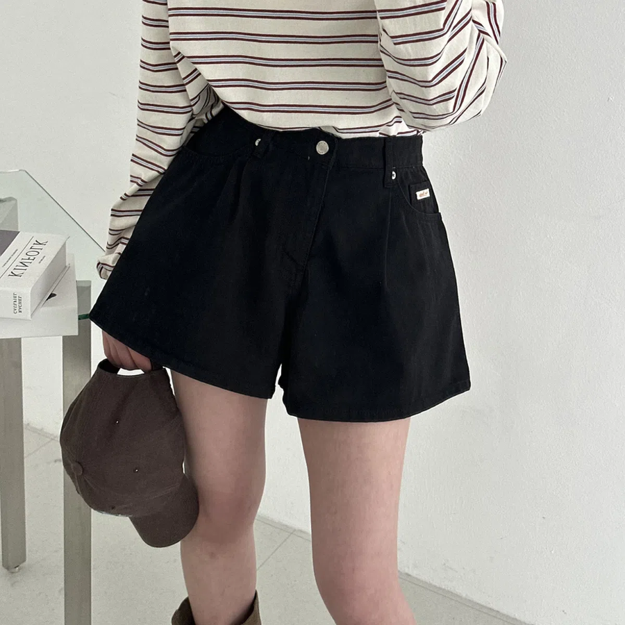 Популярные хлопковые шорты с расклёшенным кроем Steer